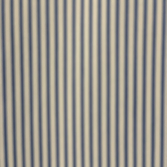 American Eagle outfitters Vintage Fit Shirt - Picture 2 of 3